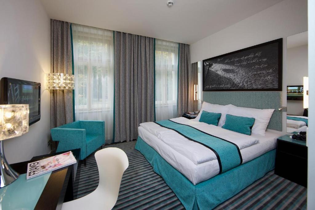 Red&blue Design Hotel 4*