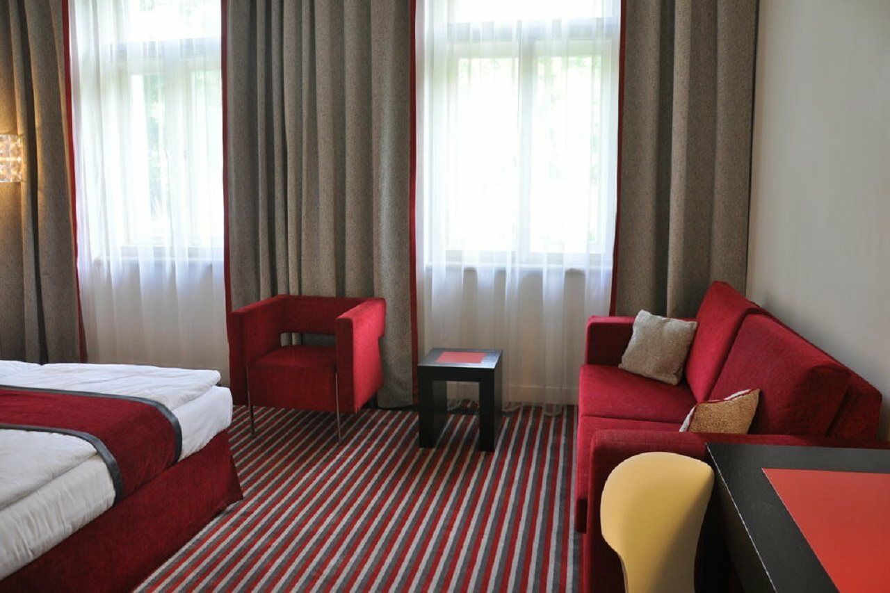Hotel Red&blue Design